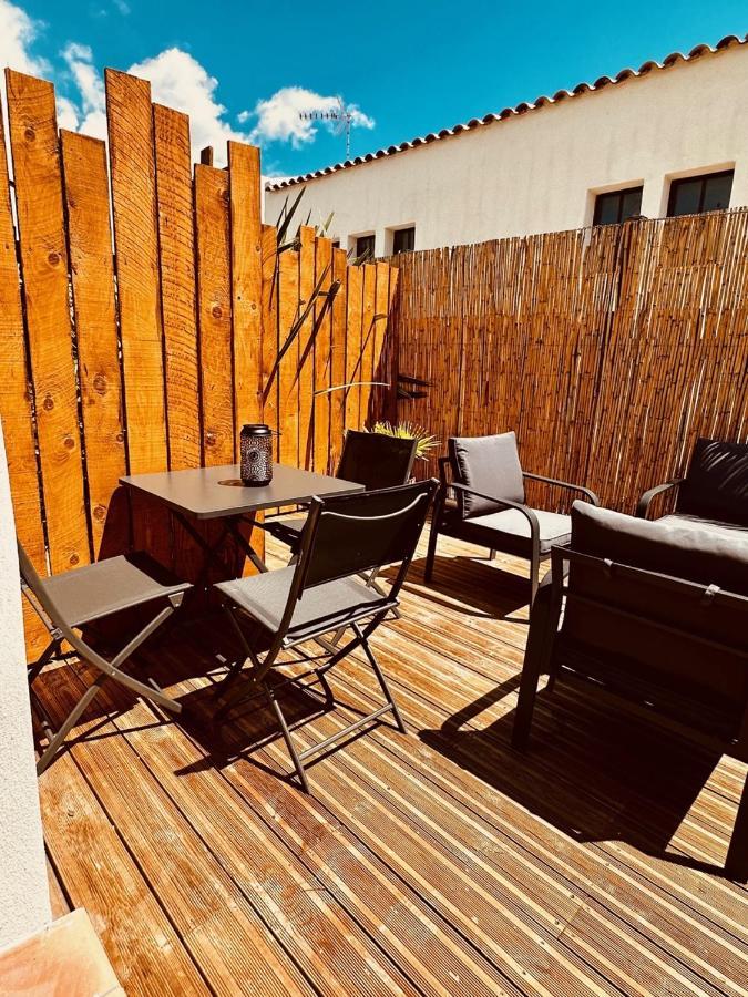 La Villa Vaihere En Camargue, L'Hibiscus Et Le Magnolia Σαιντ-Μαρί-ντε-λα-Μερ Εξωτερικό φωτογραφία
